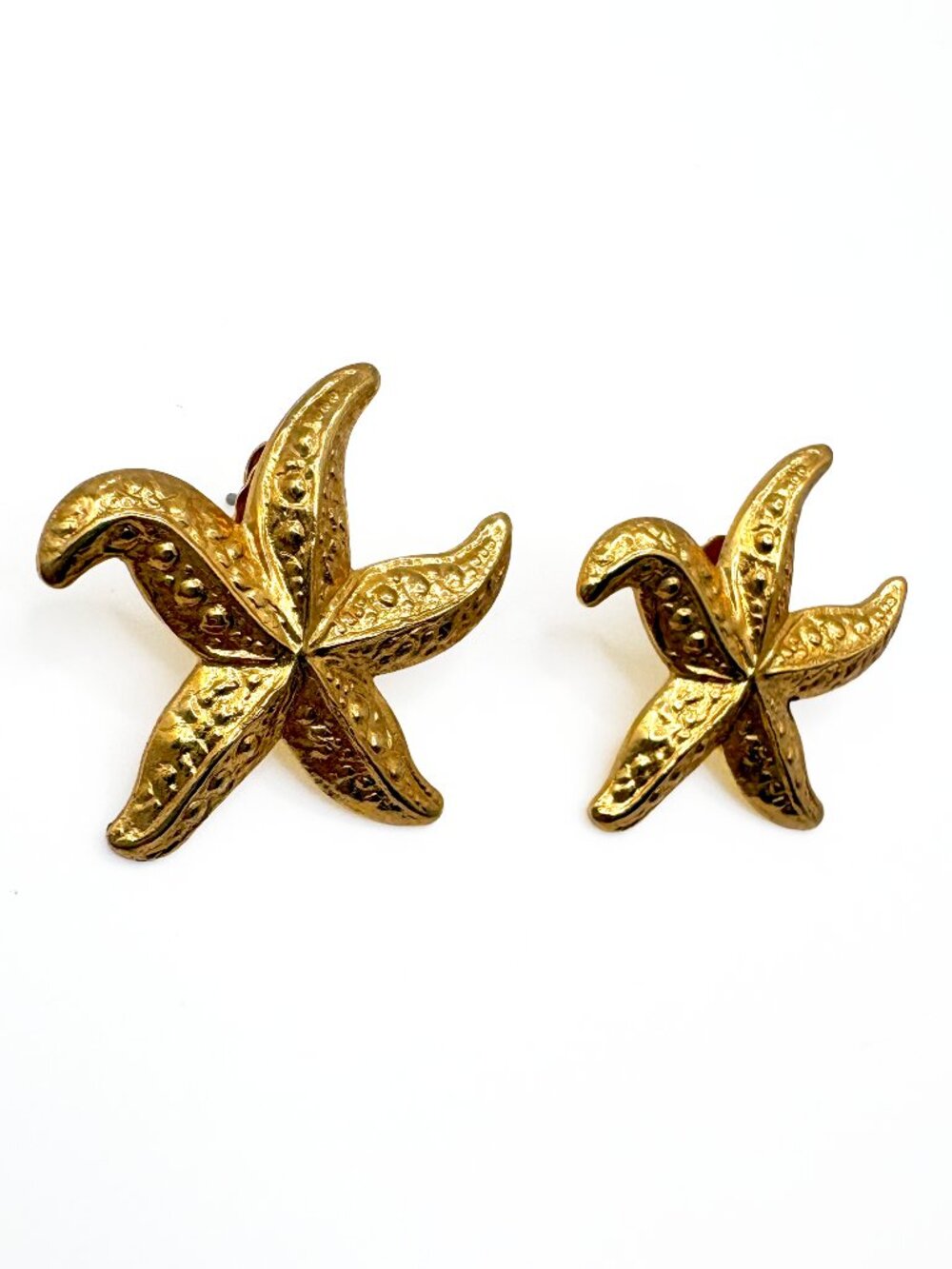 Vintage Unsigned Avon Starfish Earrings - Picture 3 of 6